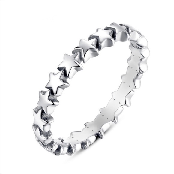 Jewelry - Brand knew beautiful star ring